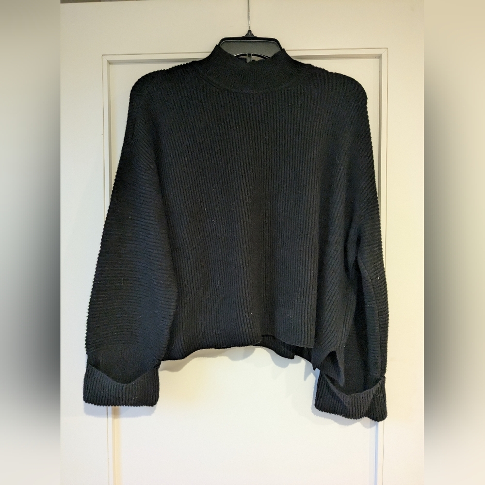Worthington Black Cropped Mock-neck Ribbed Sweater, size M